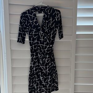 Chic Black and White Geometric Dress